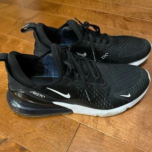 Nike AirMax 270
